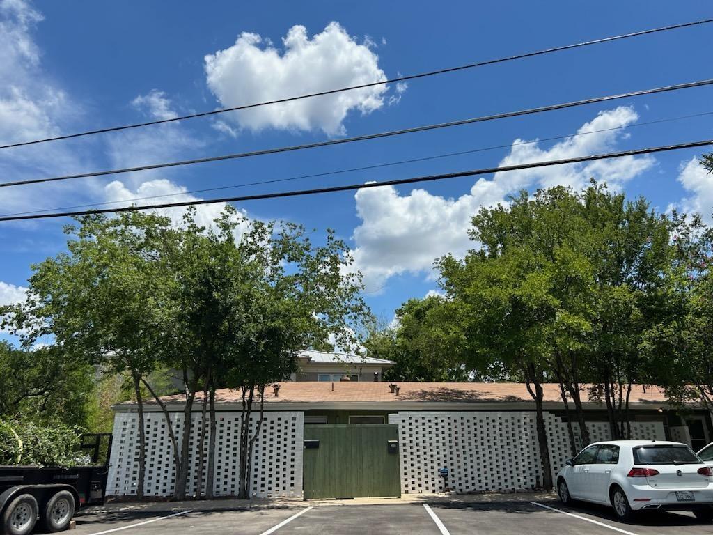View 2514 W 12th ST Unit #D in Tarrytown 2514 W 12th ST Unit #D - property photo 1 - Luxury home in Tarrytown, Austin, TX