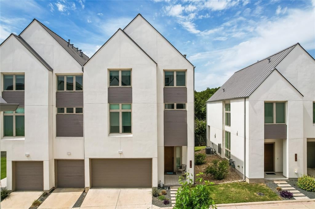 View 2516 Sutherland ST in Walsh 360 Twnhms 2516 Sutherland ST - property photo 1 - Luxury home in Walsh 360 Twnhms, Austin, TX