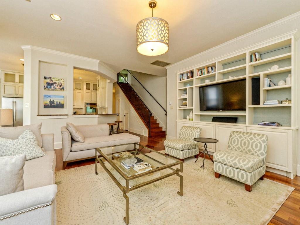 View 2517-1 Winsted Ln in Tarrytown 2517-1 Winsted Ln - property photo 1 - Luxury home in Tarrytown, Austin, TX