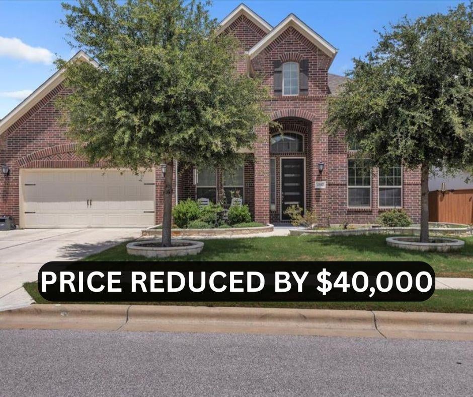 View 2517 Cappelle WAY in Vizcaya Ph 4C 2517 Cappelle WAY - front exterior - Luxury home in Vizcaya Ph 4C, Round Rock, TX