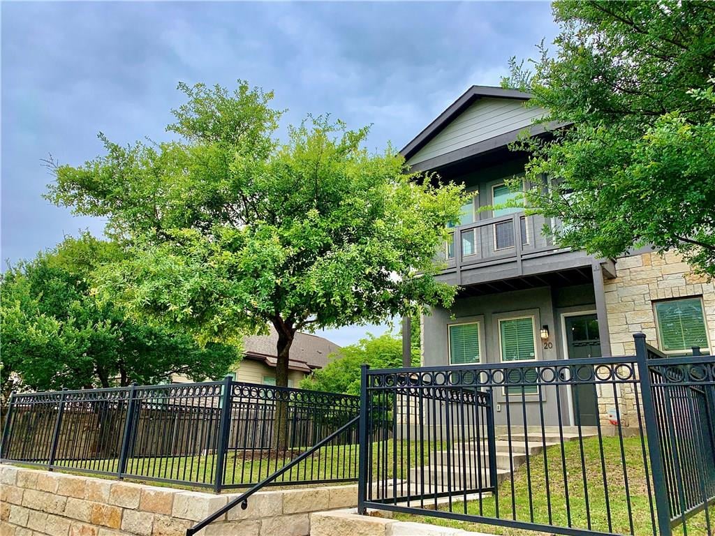View 2520 Bluebonnet Ln Unit #20 in Sola City Homes 2520 Bluebonnet Ln Unit #20 - front exterior - Luxury home in Sola City Homes, Austin, TX