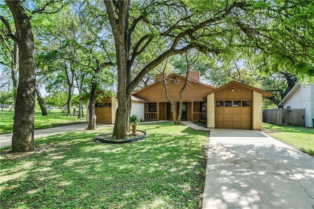 View 2520 Howellwood Way Unit #B in Tanglewood Forest Sec 02 Ph B 2520 Howellwood Way Unit #B - front exterior - Luxury home in Tanglewood Forest Sec 02 Ph B, Austin, TX