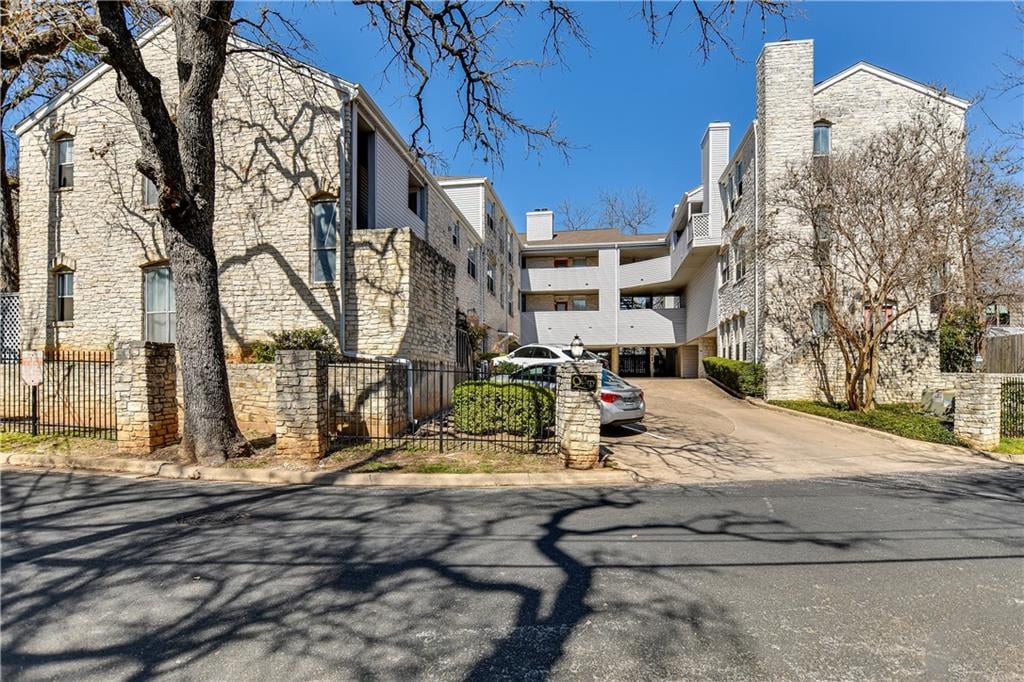 View 2520 QUARRY RD Unit #203 in Quarry In Enfield Condo 2520 QUARRY RD Unit #203 - front exterior - Luxury home in Quarry In Enfield Condo, Austin, TX