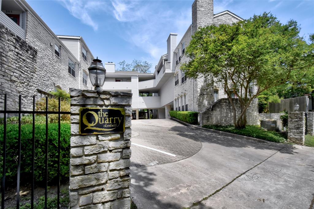 View 2520 Quarry RD Unit #304 in Quarry In Enfield Condo 2520 Quarry RD Unit #304 - front exterior - Luxury home in Quarry In Enfield Condo, Austin, TX