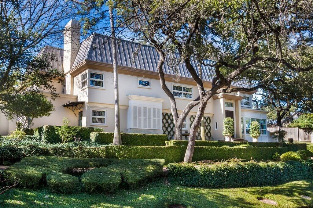 View 2522 Matthews Dr in Tarrytown 2522 Matthews Dr - property photo 1 - Luxury home in Tarrytown, Austin, TX