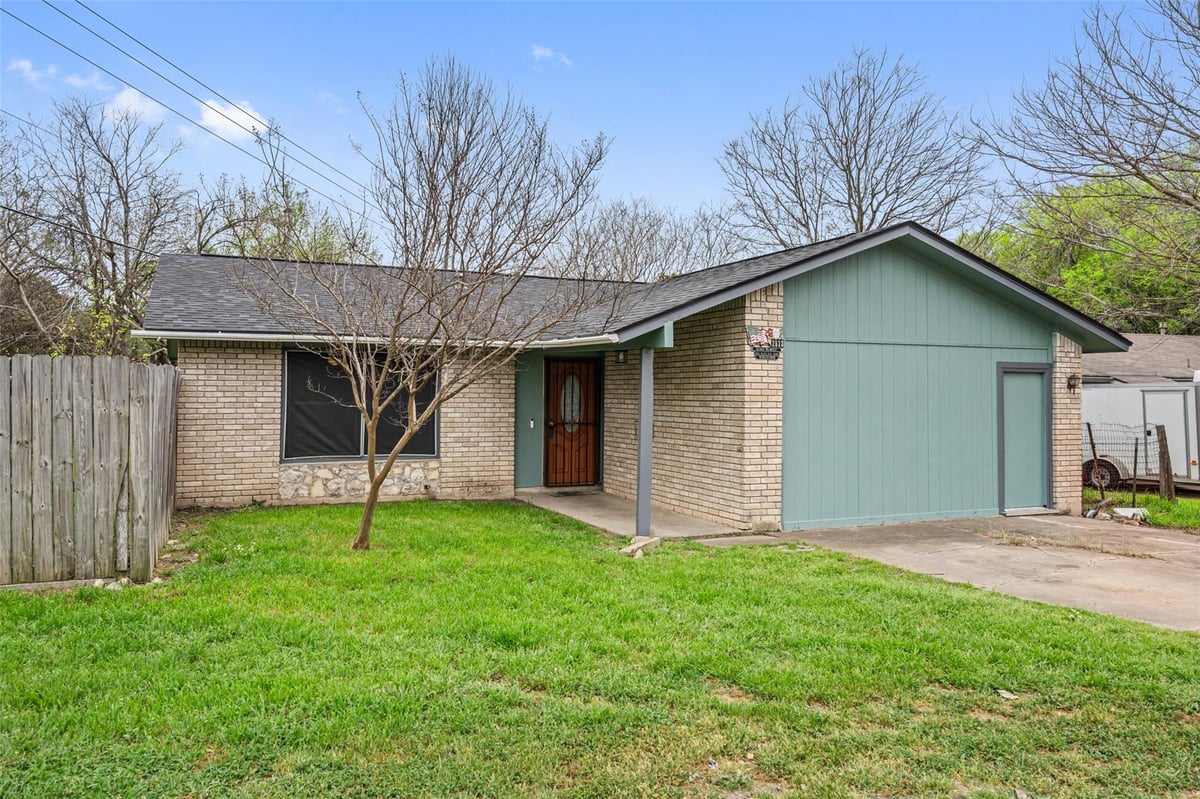 View 2523 E Stassney Ln in Peppertree Park Sec 03 2523 E Stassney Ln - front exterior - Luxury home in Peppertree Park Sec 03, Austin, TX