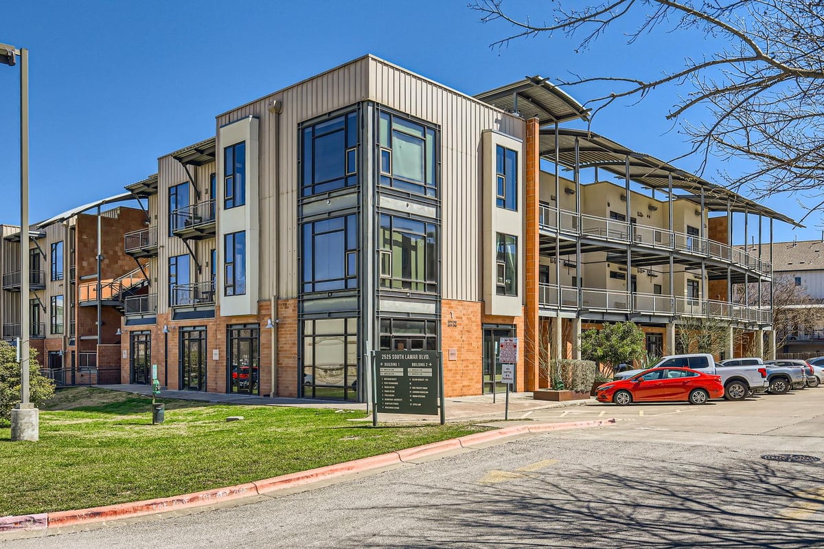 View 2525 Lamar BLVD Unit #215 in Spaces 2525 Condo 2525 Lamar BLVD Unit #215 - front exterior - Luxury home in Spaces 2525 Condo, Austin, TX