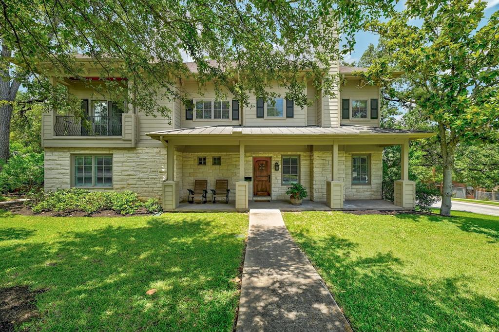 View 2530 Spring LN in Monte Vista 02 2530 Spring LN - property photo 1 - Luxury home in Monte Vista 02, Austin, TX