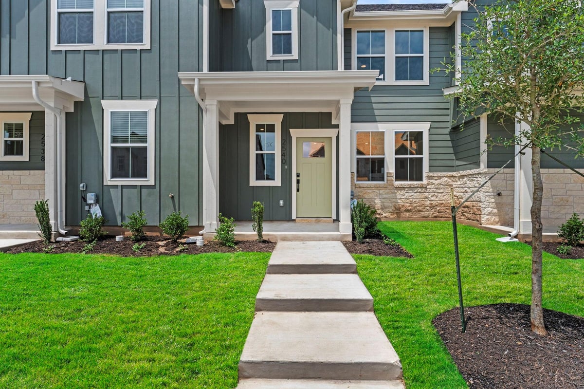 2540 Violet Theo LN - front exterior - Luxury home in Avery Centre East Ph 1 Secs 4, Round Rock, TX