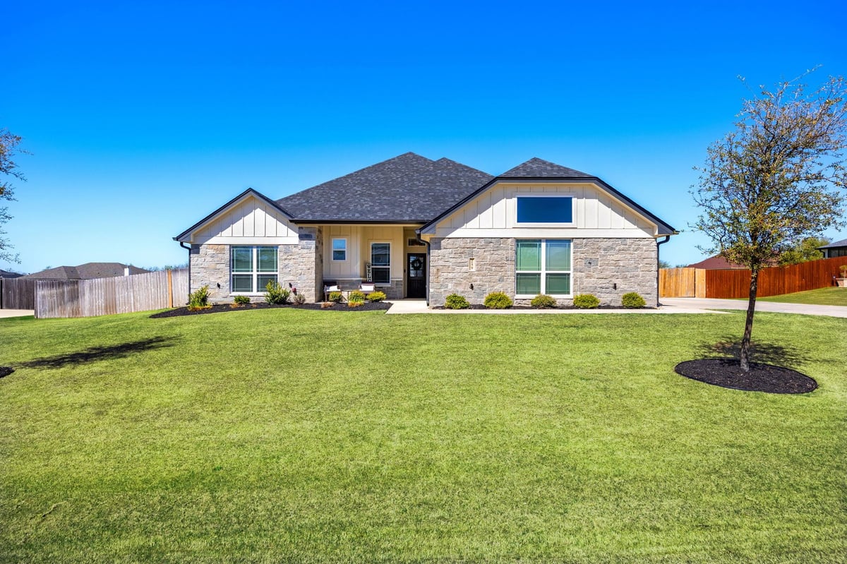 View 259 Sand Flat Ln in North Lake Estates 259 Sand Flat Ln - front exterior - Luxury home in North Lake Estates, Temple, TX