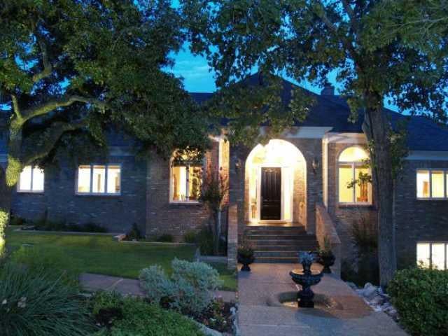 View 26 Pascal Ln in Rob Roy 26 Pascal Ln - property photo 1 - Luxury home in Rob Roy, Austin, TX