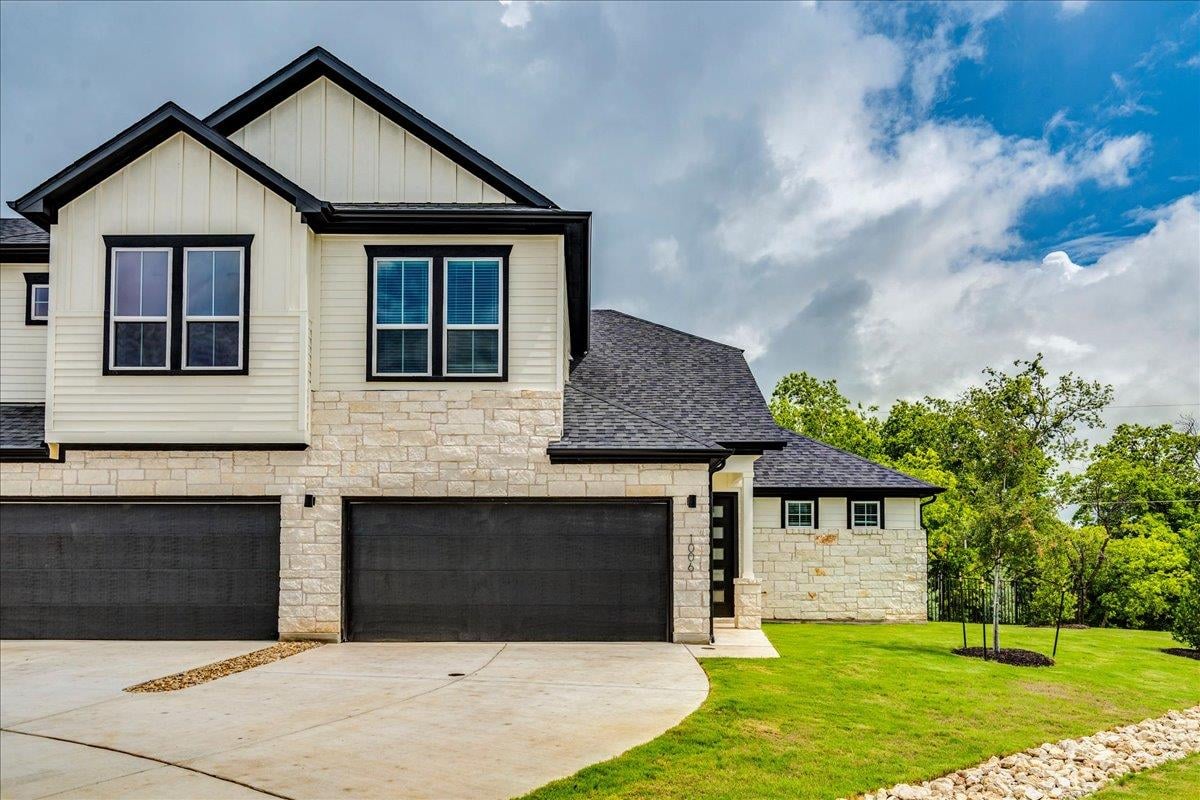 View 2600 Gattis School Road Unit #1006 in Townhomes at Gattis 2600 Gattis School Road Unit #1006 - front exterior - Luxury home in Townhomes at Gattis, Round Rock, TX