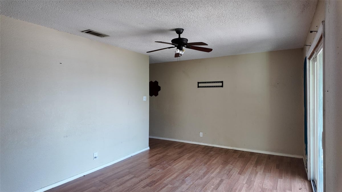 View 2600 Penny LN Unit #210 in Austin 2600 Penny LN Unit #210 - property photo 1 - Luxury home in Austin, Austin, TX