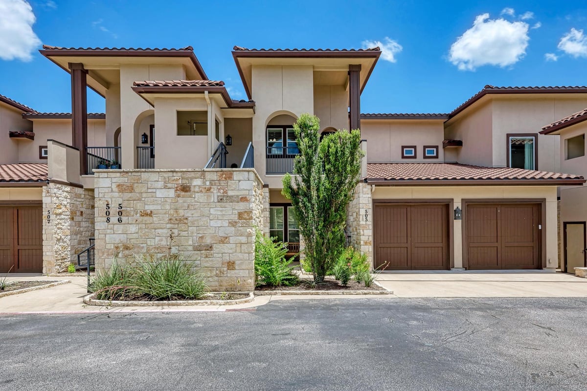 View 2601 N Quinlan Park RD Unit #506 in Steiner Ranch 2601 N Quinlan Park RD Unit #506 - front exterior - Luxury home in Steiner Ranch, Austin, TX