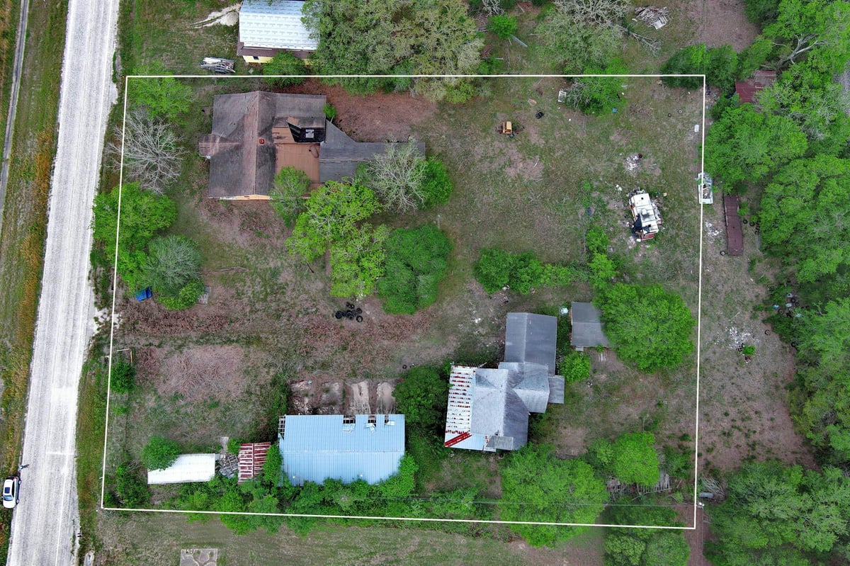 View 2603 Tx-71 Hwy Unit #E in n/a 2603 Tx-71 Hwy Unit #E - front exterior - Luxury lot in n/a, La Grange, TX