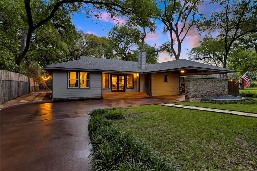 View 2603 W 49 1/2 St in Rosedale 2603 W 49 1/2 St - property photo 1 - Luxury home in Rosedale, Austin, TX