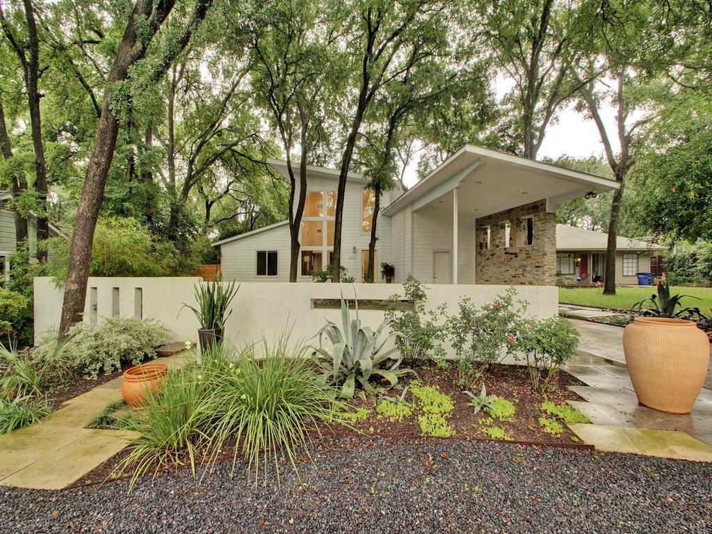 View 2603 W 49th St in Rosedale 2603 W 49th St - property photo 1 - Luxury home in Rosedale, Austin, TX