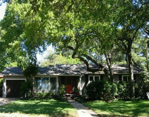View 2604 W 49th 1/2 St in Shoalmont Addn Sec 3 2604 W 49th 1/2 St - property photo 1 - Luxury home in Shoalmont Addn Sec 3, Austin, TX