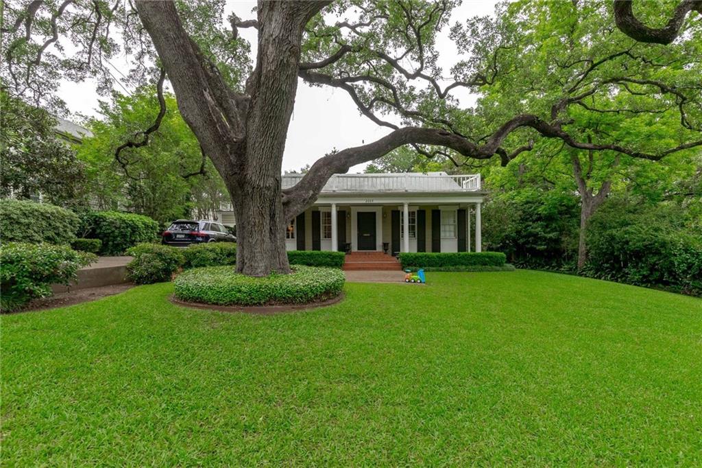 View 2604 Woodmont Ave in Tarrytown 2604 Woodmont Ave - property photo 1 - Luxury home in Tarrytown, Austin, TX