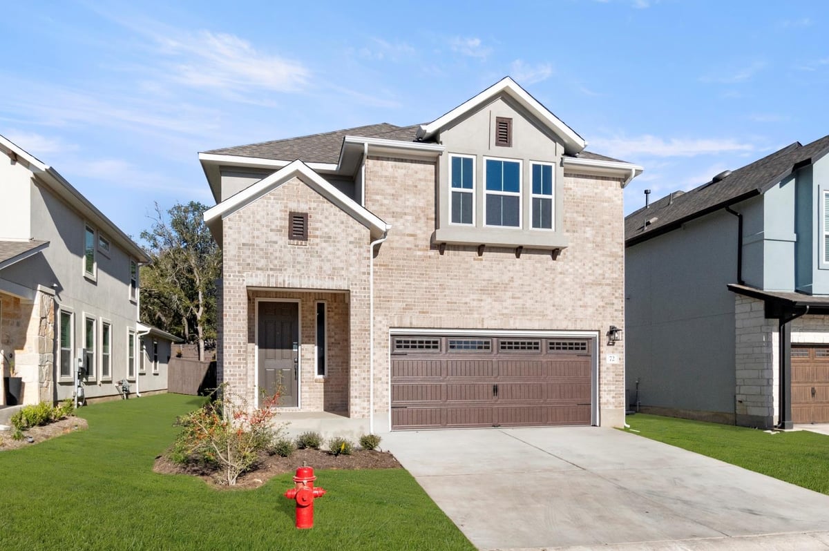 Living area at 2605 Sam Bass Rd Unit #72 - 4 bed 3 bath home