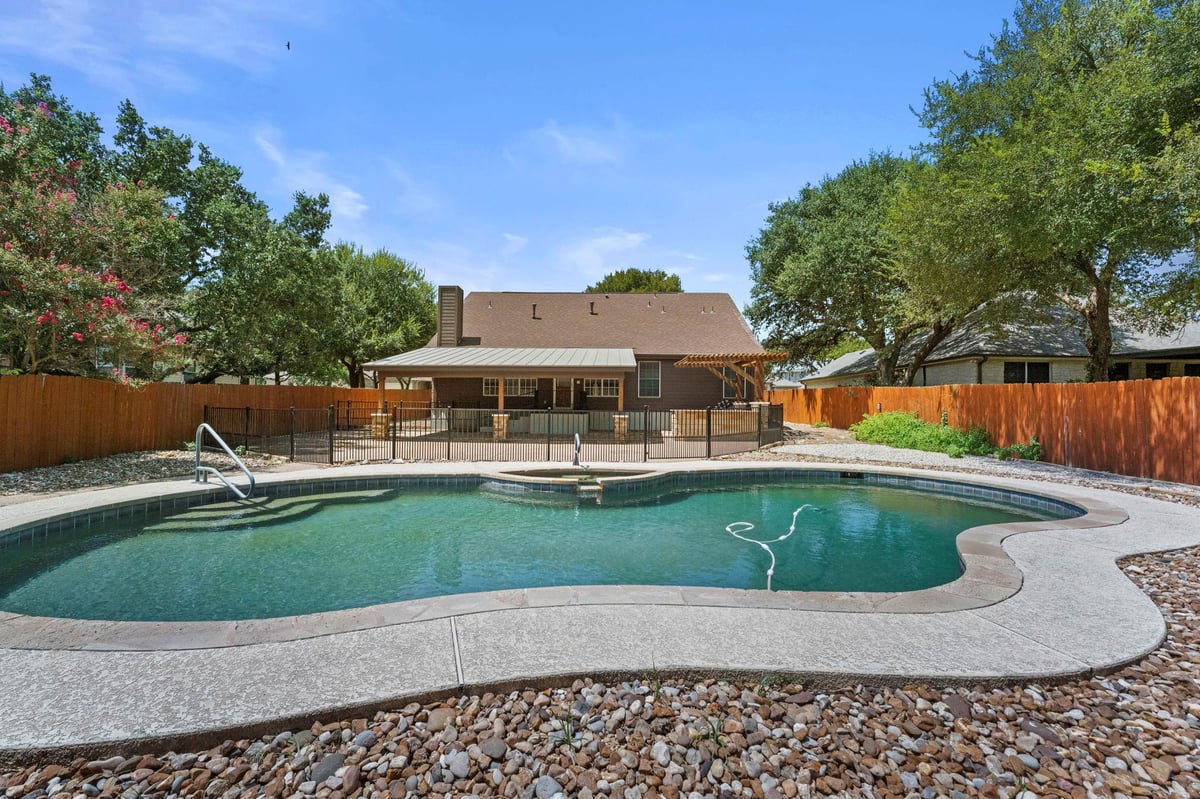 View 2606 Deer Stand LOOP in Hunters Hill Subd Sec 2 2606 Deer Stand LOOP - property photo 1 - Luxury home in Hunters Hill Subd Sec 2, San Marcos, TX