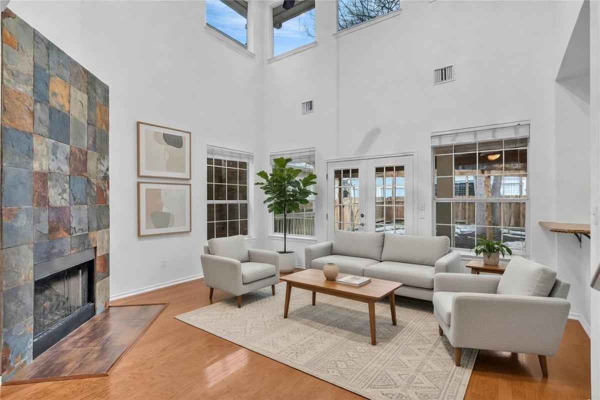 Living area at 2606 Kinney Oaks Ct - 3 bed 2 bath home