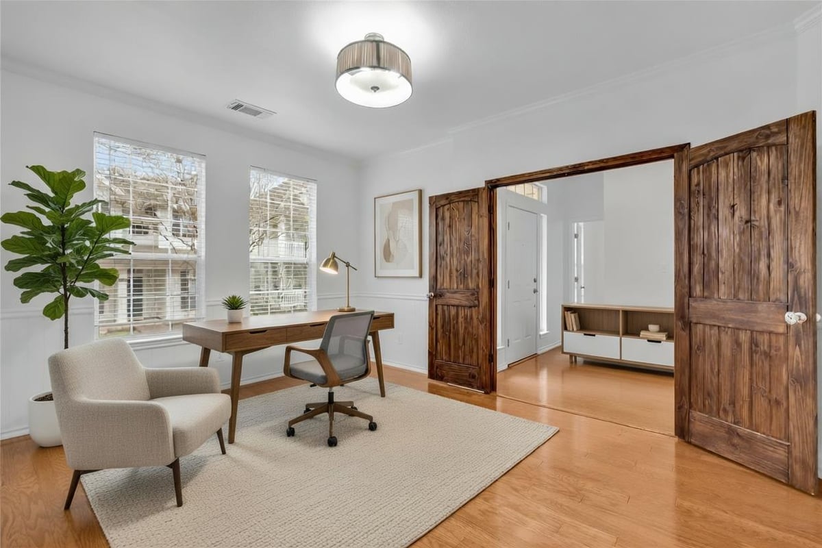 Primary bedroom at 2606 Kinney Oaks Ct - 3 bed 2 bath home