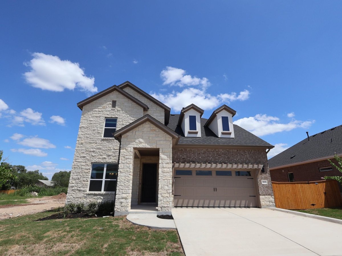 View 261 Callahan LOOP in Colony at Cole Springs 261 Callahan LOOP - property photo 1 - Luxury home in Colony at Cole Springs, Buda, TX