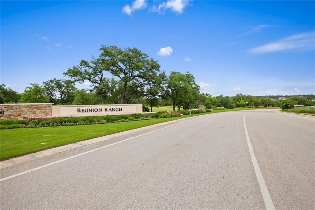 View 261 Emma Loop in Reunion Ranch Sec Two 261 Emma Loop - front exterior - Luxury home in Reunion Ranch Sec Two, Austin, TX