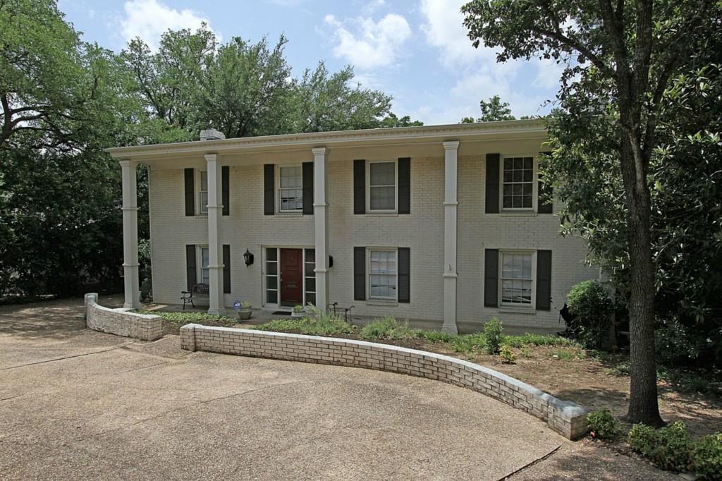 View 2612 Maria Anna Rd in Tarrytown 2612 Maria Anna Rd - property photo 1 - Luxury home in Tarrytown, Austin, TX