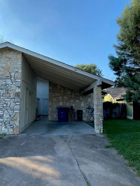 View 2614 Reeves Cir Unit #A in Parker Heights Sec 01B Amd 2614 Reeves Cir Unit #A - front exterior - Luxury home in Parker Heights Sec 01B Amd, Austin, TX