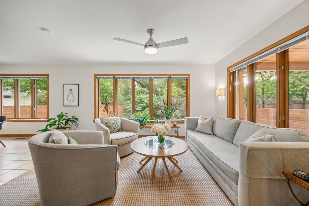 Living area at 2621 W 49th St - 3 bed 2 bath home