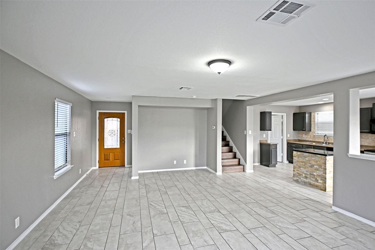 Kitchen at 264 Cordero Dr - 3 bed 2 bath home