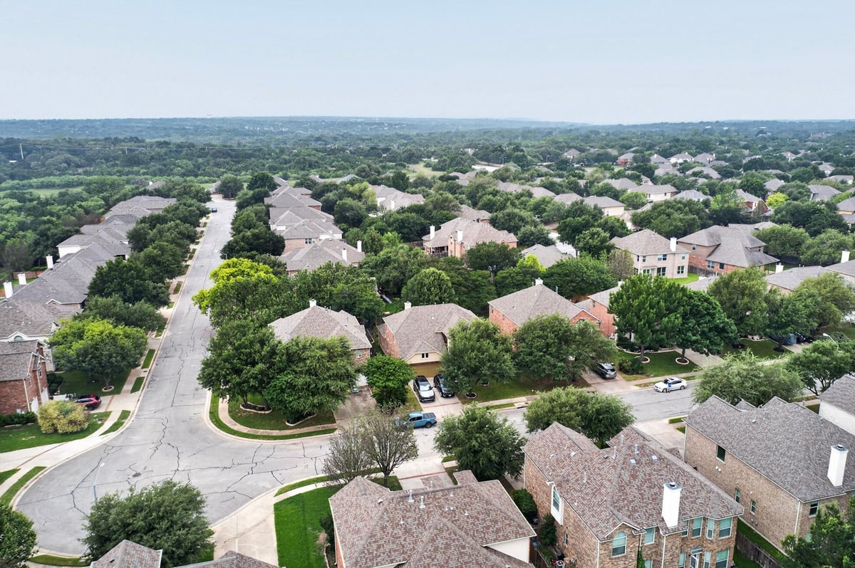 Living area at 2659 Salorn Way - 4 bed 2 bath home