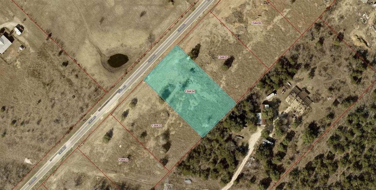 View 268 CASA Rd in CASA SUBD, LOT 7, ACRES 1.022 268 CASA Rd - front exterior - Luxury lot in CASA SUBD, LOT 7, ACRES 1.022, Dale, TX
