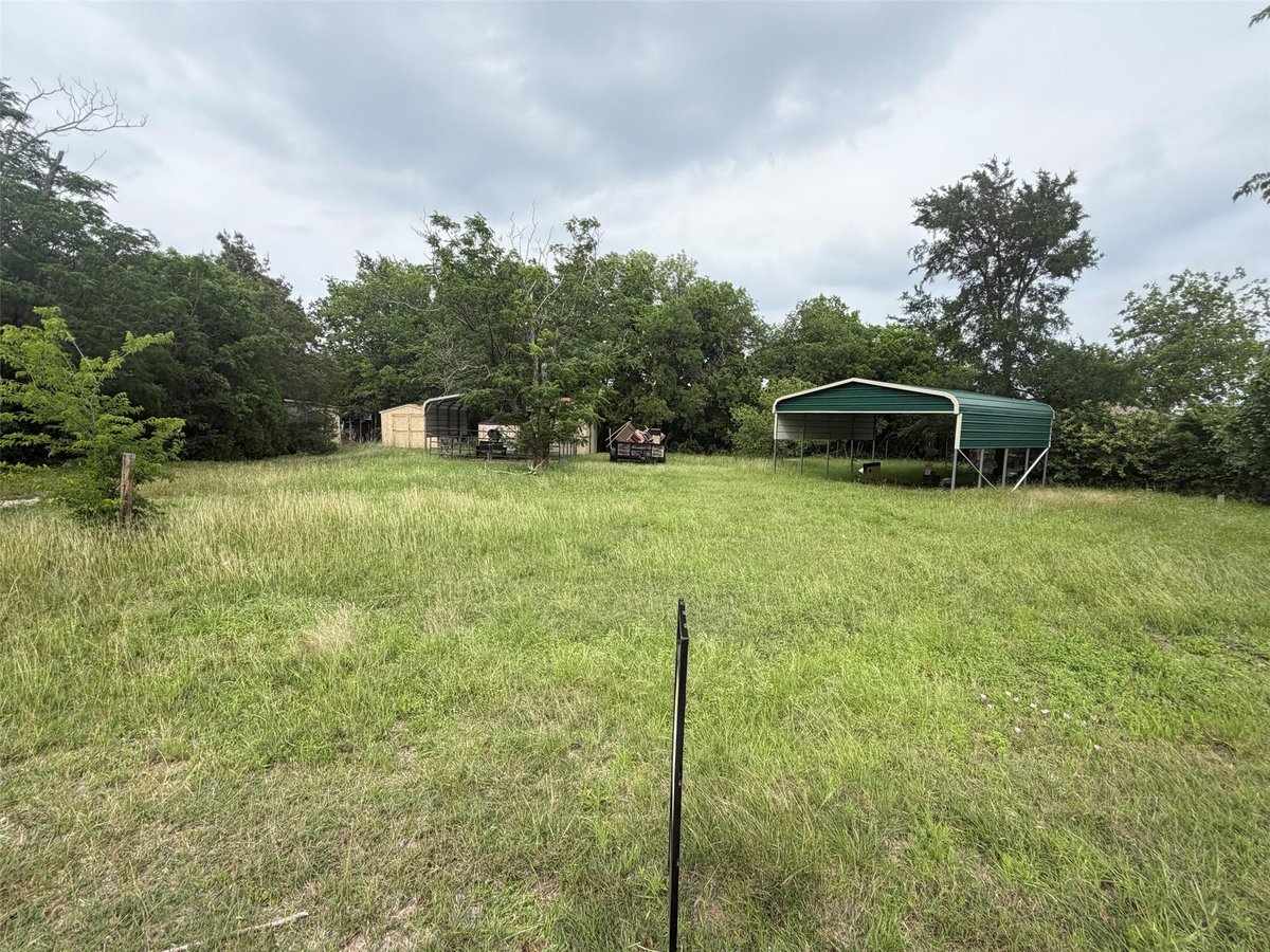 View 2702 Bois Darc Ln in Cedar Park Ranchettes 06A 2702 Bois Darc Ln - property photo 1 - Luxury lot in Cedar Park Ranchettes 06A, Cedar Park, TX