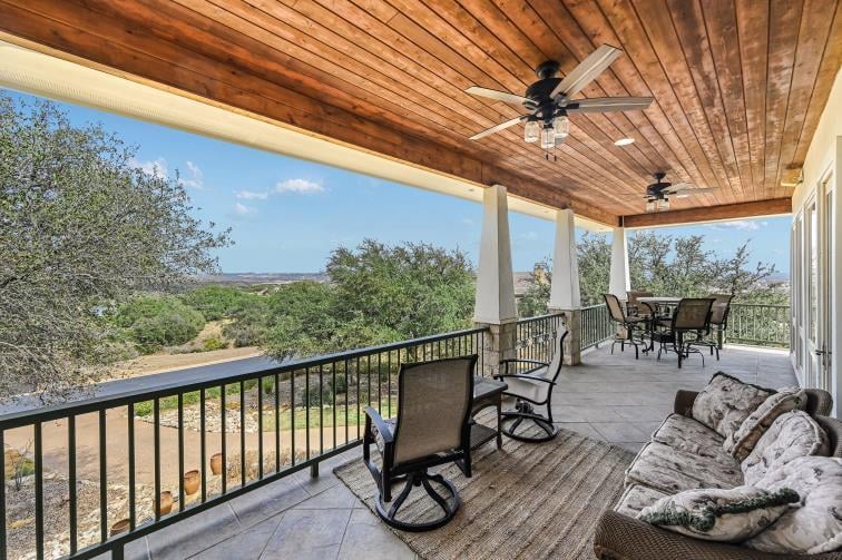 27023 Waterfall Hill Pkwy - front exterior - Luxury home in Barton Creek Lakeside Ph 01, Spicewood, TX