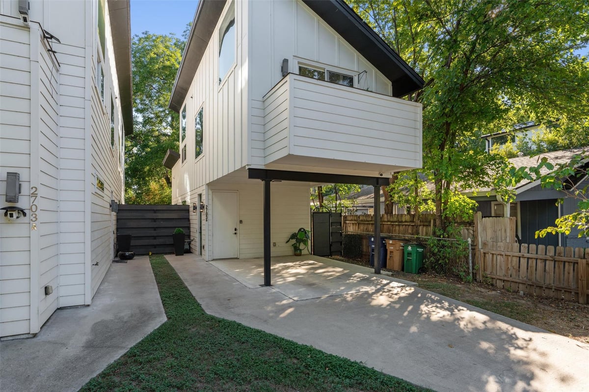 Living area at 2703 E 3rd St Unit #2 - 2 bed 2 bath home