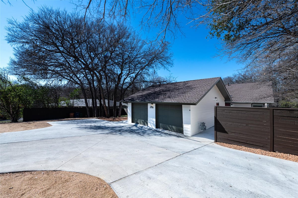 View 2704 Catalina DR Unit #B in Brook Hollow Add Sec 01 2704 Catalina DR Unit #B - property photo 1 - Luxury home in Brook Hollow Add Sec 01, Austin, TX