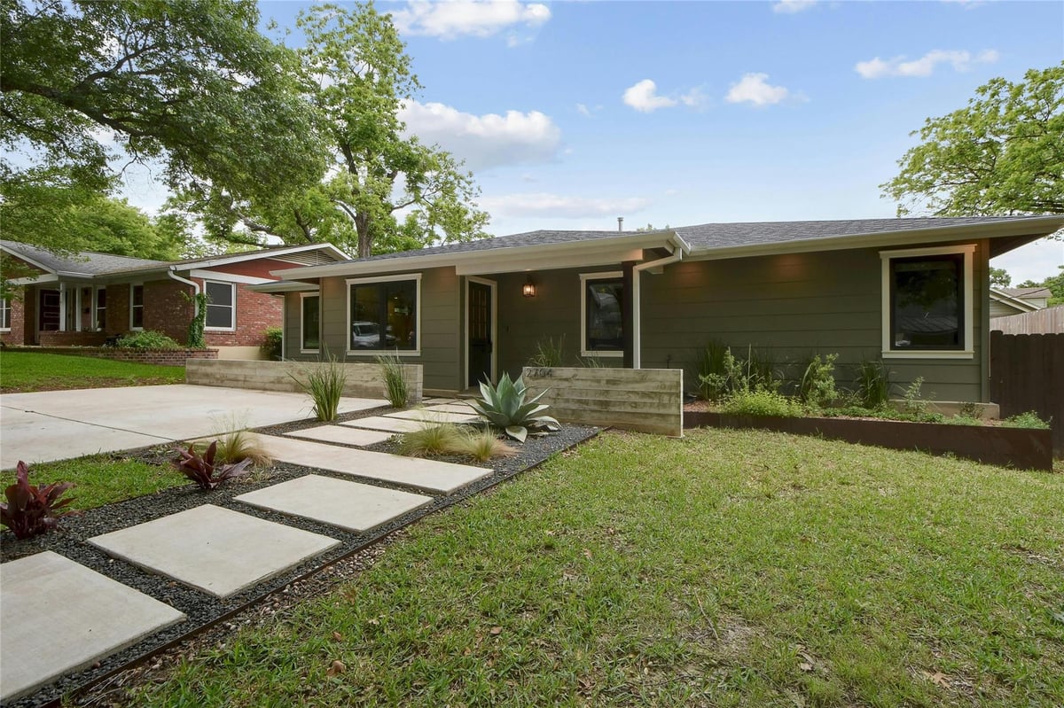 View 2704 W 49th ST in Shoalwoods Annex 02 2704 W 49th ST - front exterior - Luxury home in Shoalwoods Annex 02, Austin, TX