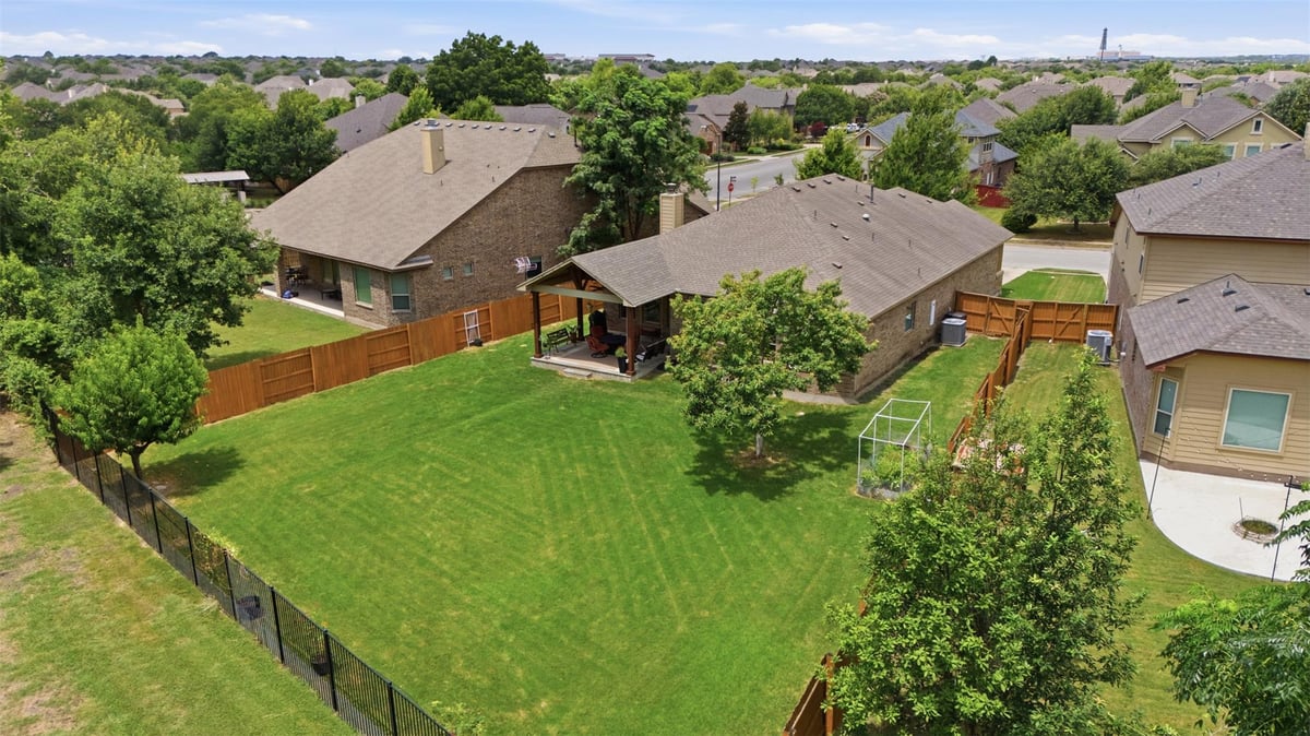 View 2705 San Milan PASS in Paloma Lake Sec 10 2705 San Milan PASS - property photo 1 - Luxury home in Paloma Lake Sec 10, Round Rock, TX