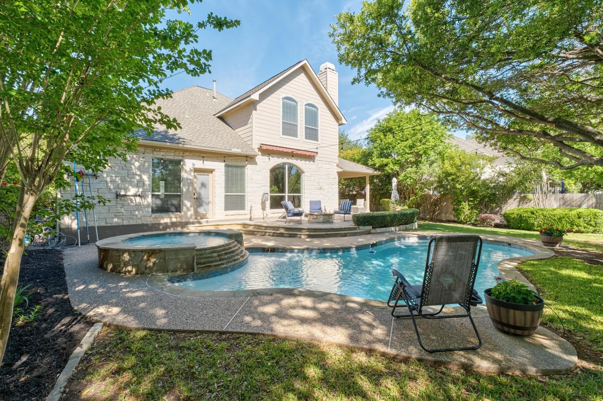 View 2705 Wolkin Cv in Wood Glen Sec 05 Ph 02 2705 Wolkin Cv - front exterior - Luxury home in Wood Glen Sec 05 Ph 02, Round Rock, TX