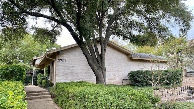 View 2707 Townes LN in Tarry Town 2707 Townes LN - property photo 1 - Luxury home in Tarry Town, Austin, TX