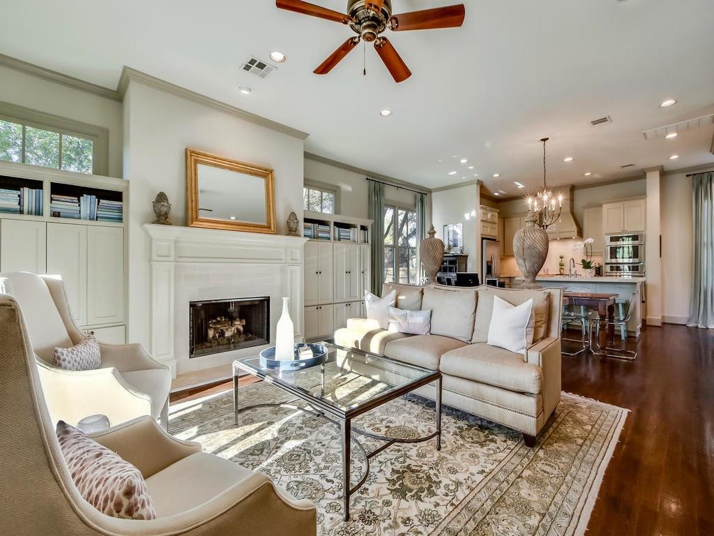 View 2707 Warren St in Tarrytown 2707 Warren St - property photo 1 - Luxury home in Tarrytown, Austin, TX