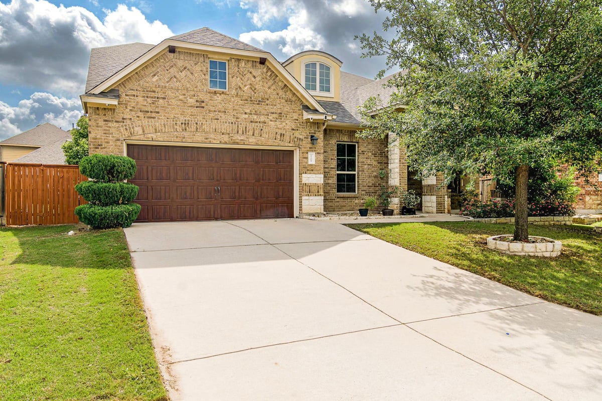 View 2709 Belicia Ln in Paloma Lake Sec 10 2709 Belicia Ln - front exterior - Luxury home in Paloma Lake Sec 10, Round Rock, TX