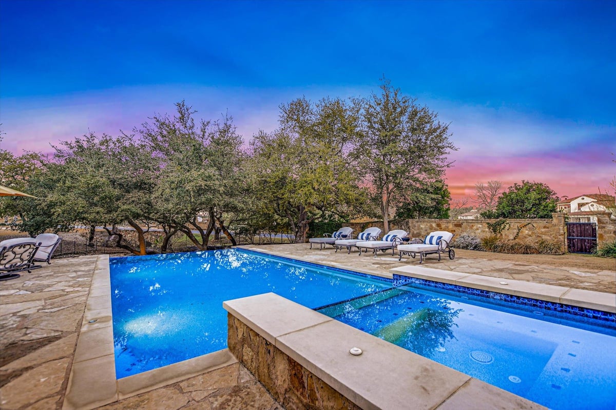 Living area at 271 La Serena Loop - 4 bed 5 bath home