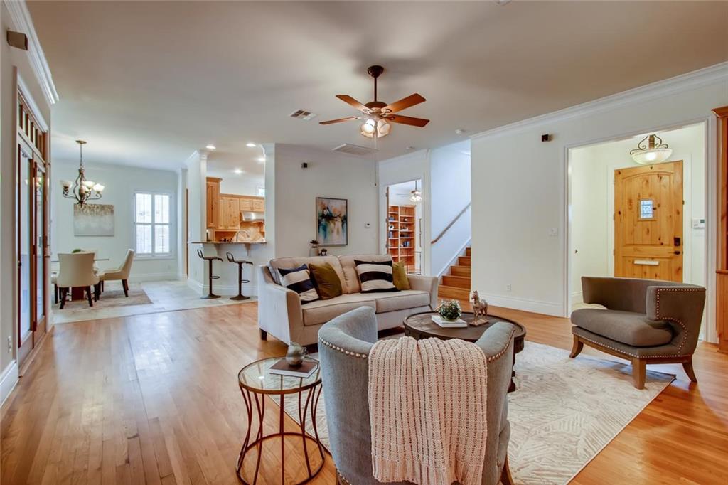 View 2710 Carlton Rd in Tarrytown 2710 Carlton Rd - property photo 1 - Luxury home in Tarrytown, Austin, TX