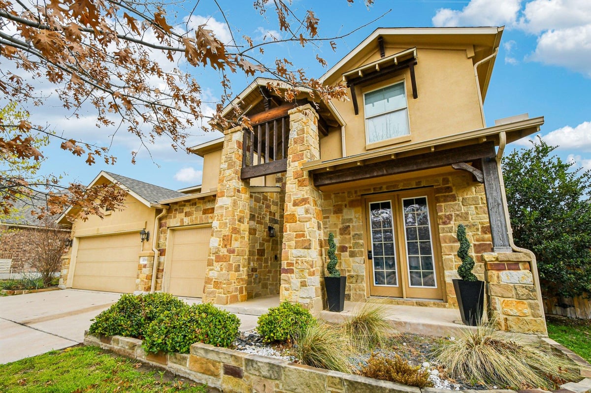 View 2711 Saint Paul Rivera in Paloma Lake Sec 4B 2711 Saint Paul Rivera - front exterior - Luxury home in Paloma Lake Sec 4B, Round Rock, TX