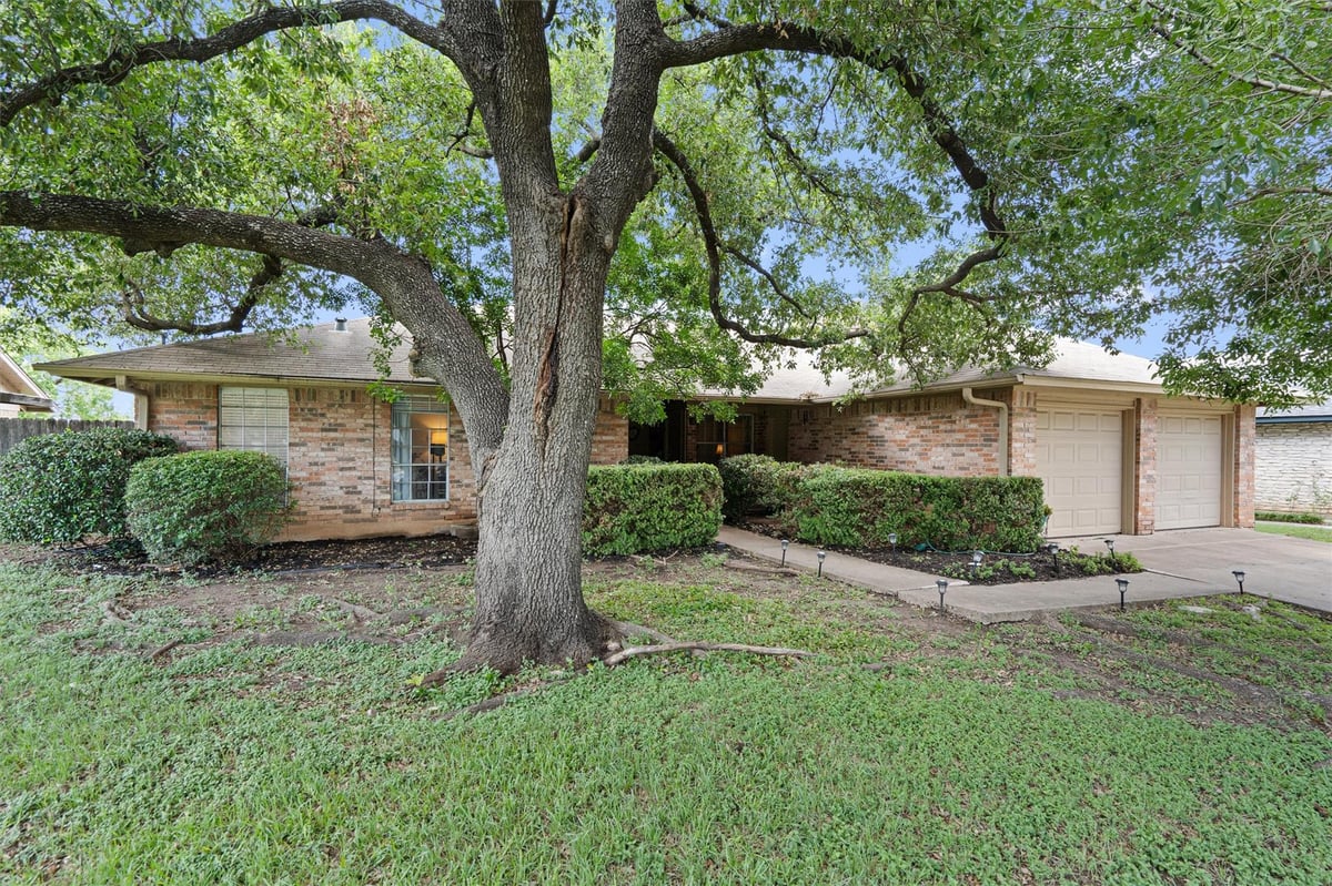 View 2714 Thrushwood Dr in Northwest Terrace Sec 02 2714 Thrushwood Dr - front exterior - Luxury home in Northwest Terrace Sec 02, Austin, TX