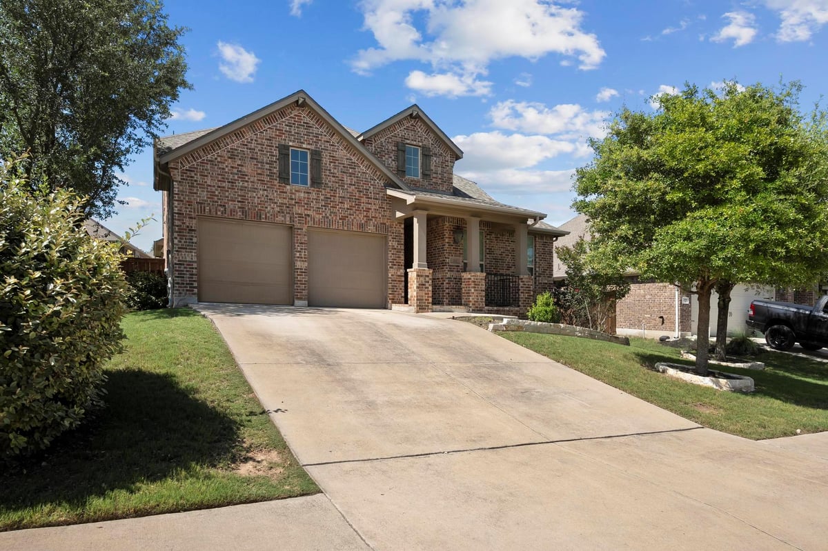 View 272 Nantucket CIR in Belterra Ph 4 Sec 12B 272 Nantucket CIR - property photo 1 - Luxury home in Belterra Ph 4 Sec 12B, Austin, TX